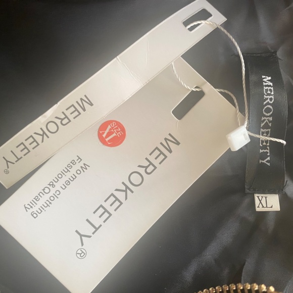 Vest - Picture 3 of 4